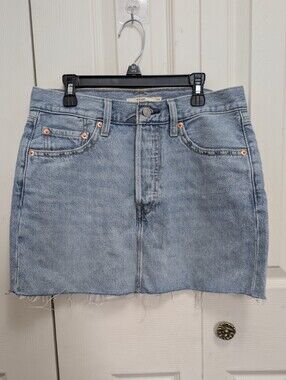 Levi's Icon Denim Skirt